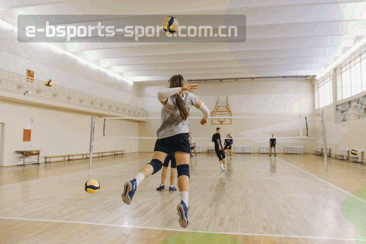 BSPORTS电脑版界面示意图，展示多联赛窗口与快捷切换布局